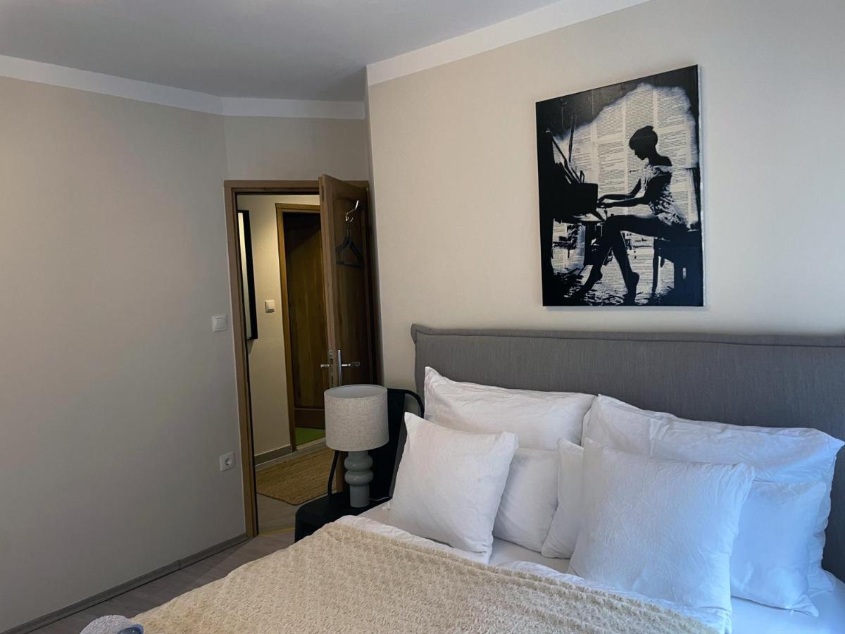Fredys Apartments Stari Grad  Exteriér fotografie